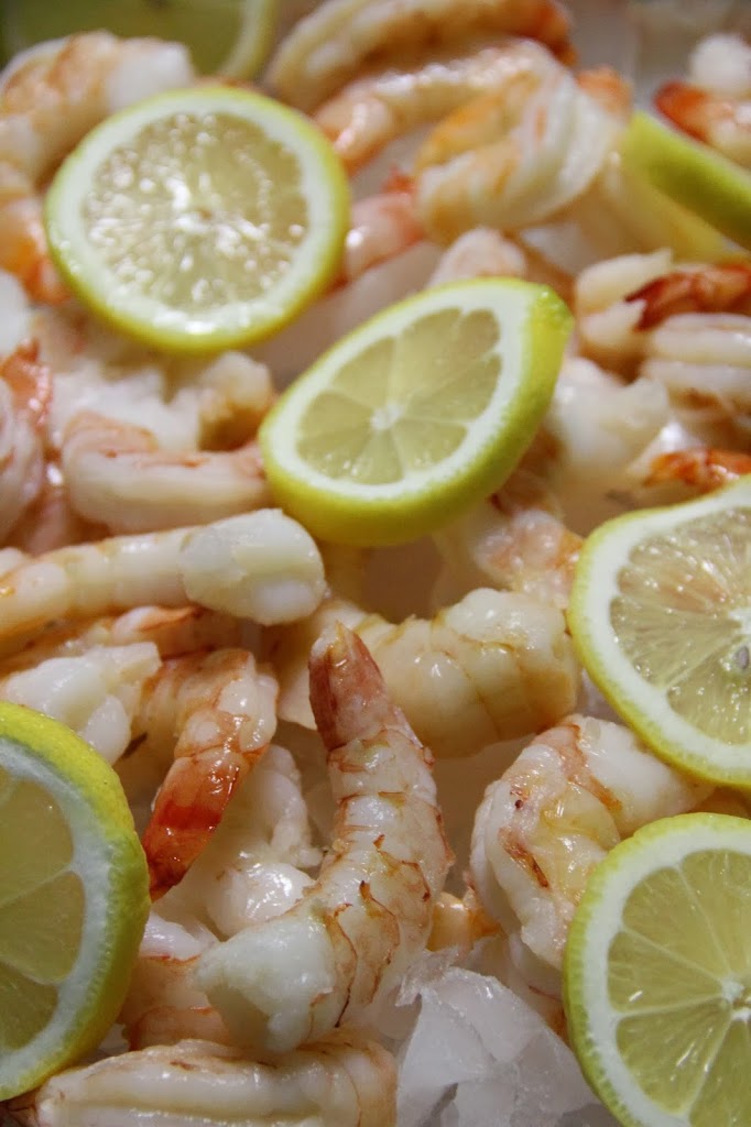 Self-Draining Shrimp Cocktail Party Tray