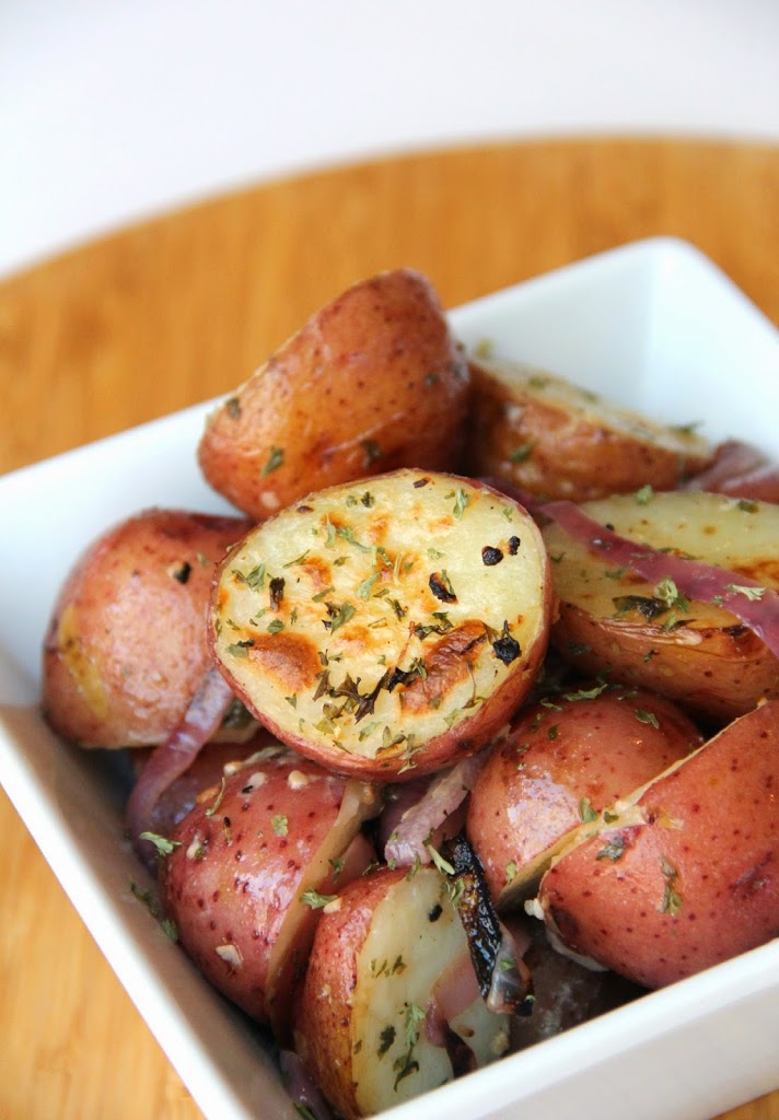 Buttered Parsley Potatoes - Bitz & Giggles