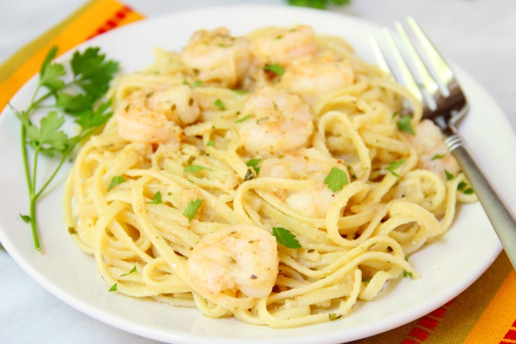 Shrimp Scampi - Flavorful shrimp covered with breadcrumbs, broiled and tossed with buttery linguine!