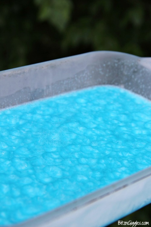 Blue Raspberry Lemonade Jello Slush - a cool and beautiful refreshing drink perfect for summer parties and BBQs!