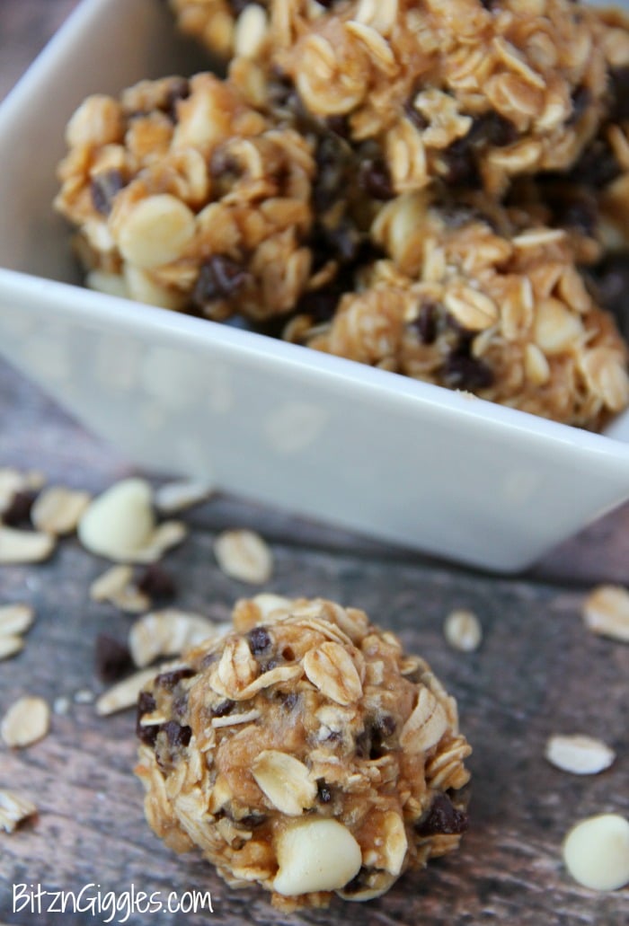 Peanut Butter & Chocolate Oat Bites