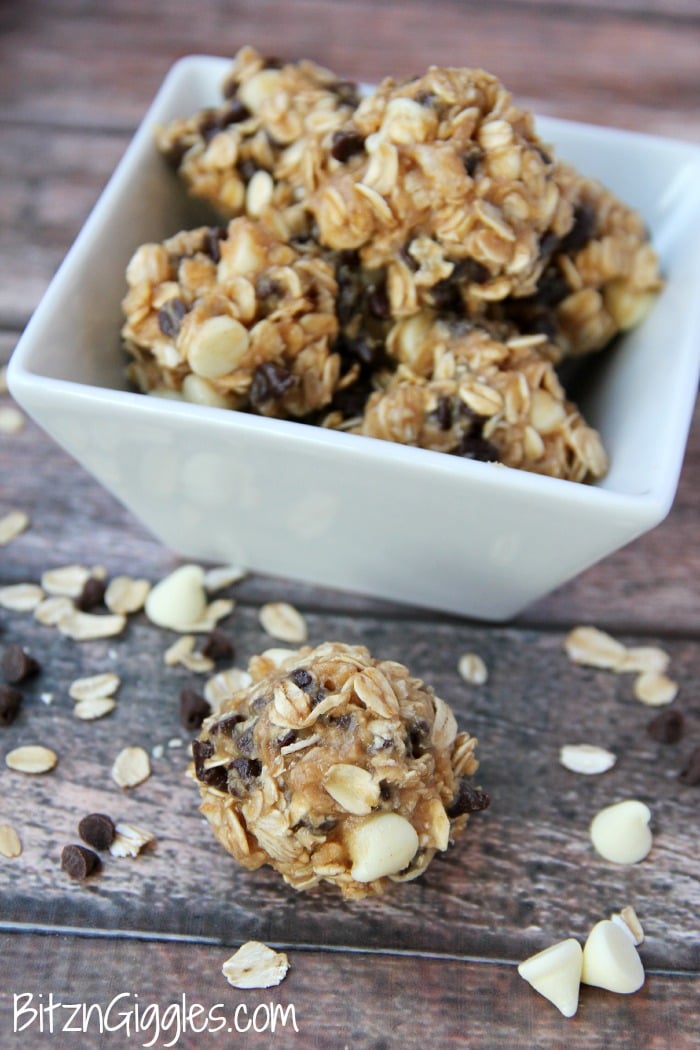 Peanut Butter & Chocolate Oat Bites