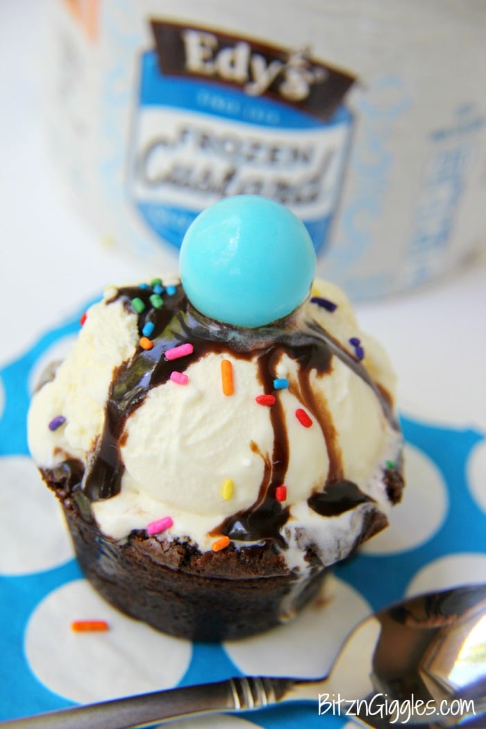 Peanut Butter Cup Brownie Bowls - A peanut butter cup infused brownie bowl perfect to build your ice cream sundae in!