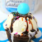 Peanut Butter Cup Brownie Bowls - A peanut butter cup infused brownie bowl perfect to build your ice cream sundae in!