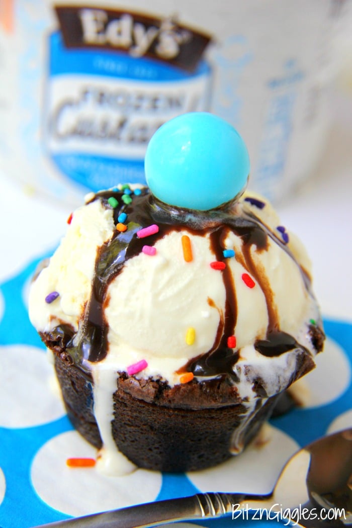 Peanut Butter Cup Brownie Bowls - A peanut butter cup infused brownie bowl perfect to build your ice cream sundae in!