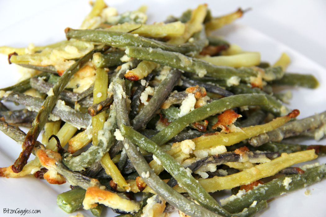 Roasted Garlic Parmesan Green Beans - Cheesy, roasted green beans bursting with flavor the entire family will enjoy!