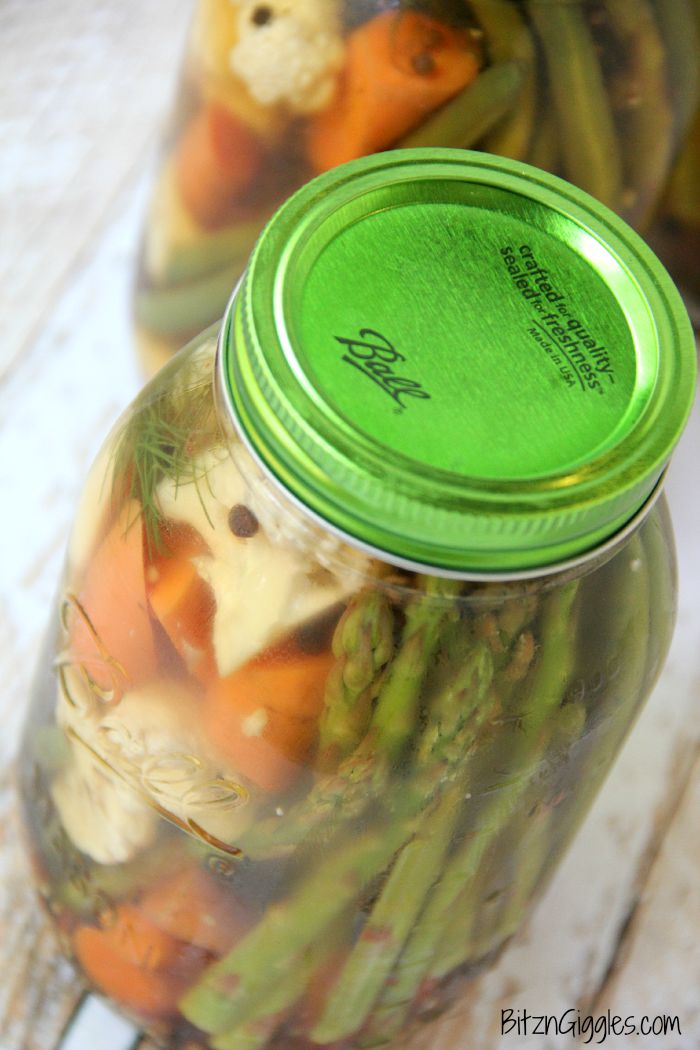 Overnight Pickled Vegetables - Perfectly pickled vegetables, great for eating alone or garnishing your Bloody Mary!