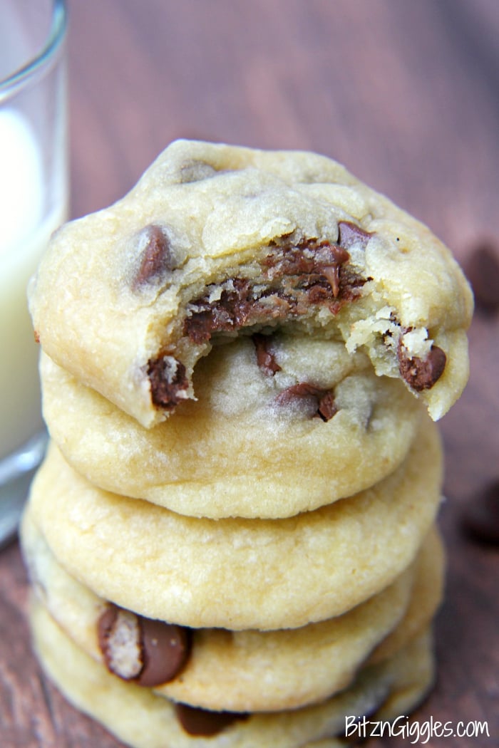 Peanut Butter Chocolate Chip Soft Batch Cookies - THE BEST soft and chewy chocolate chip cookies with a subtle hint of peanut butter deliciousness.