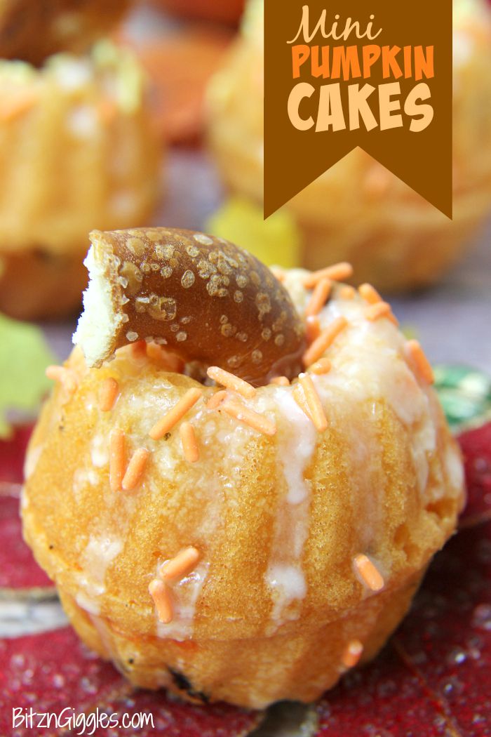 Mini Pumpkin Cakes - Pumpkin cakes made from a mini bundt pan - a special treat for Halloween and Thanksgiving!