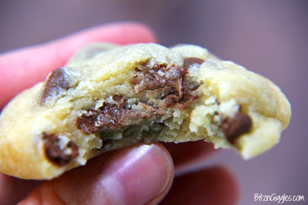 Peanut Butter Chocolate Chip Soft Batch Cookies - THE BEST soft and chewy chocolate chip cookies with a subtle hint of peanut butter deliciousness.