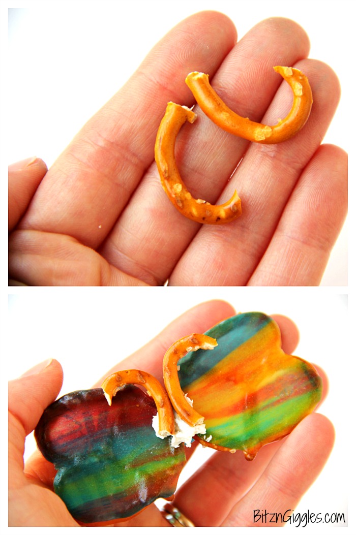 Pretzel Butterflies - 4-Ingredient beautiful butterflies to snack on! Rollups act as the colorful wings and give a gorgeous stained glass effect. So pretty when held up to the sun!