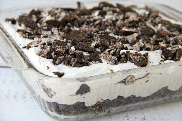 Cookies and Cream Oreo Dessert - Bitz & Giggles