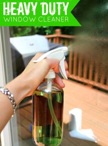 Heavy Duty Homemade Window Cleaner - a 3-ingredient window cleaner perfect for dirty outdoor windows and glass surfaces!