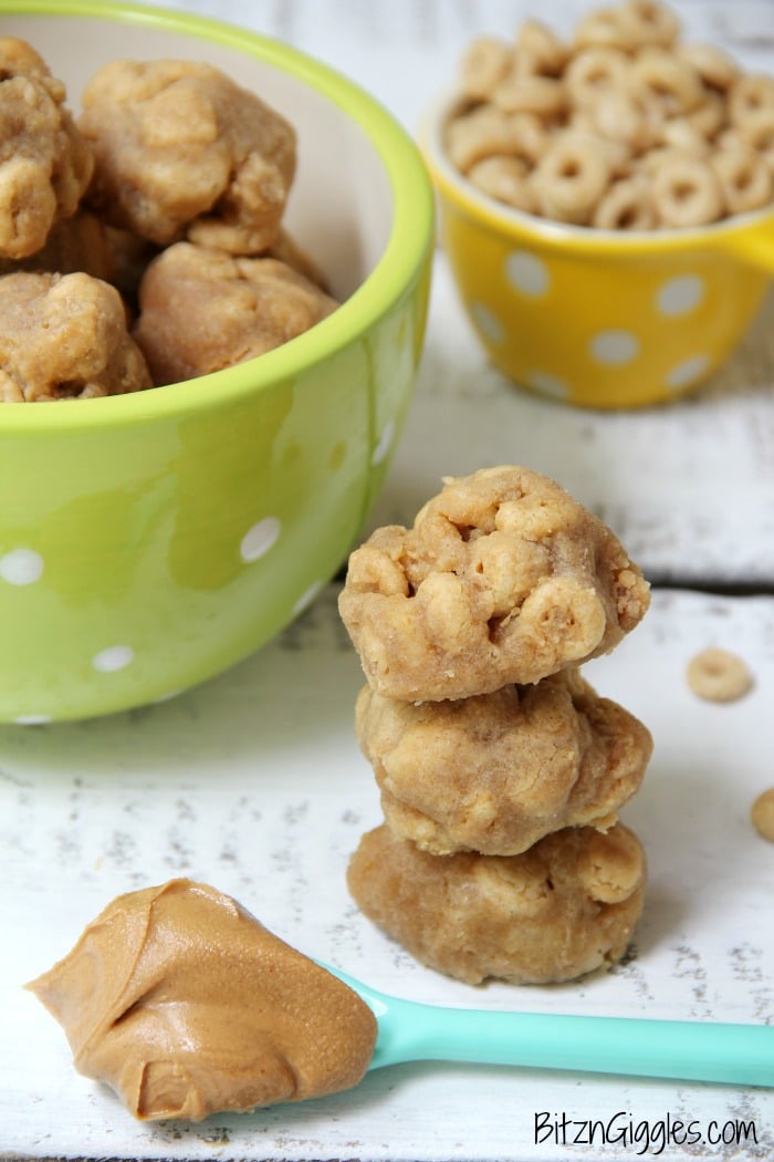 Homemade Peanut Butter Cheerio Dog Treats Bitz Giggles