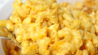 macaroni and cheese with ritz cracker topping