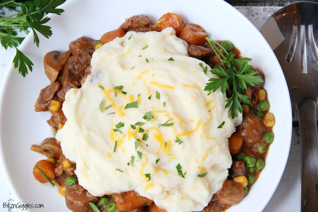 Crock Pot Shepherd's Pie - Homey and comforting, loaded with satisfying chunks of beef and veggies in a thick, rich gravy.