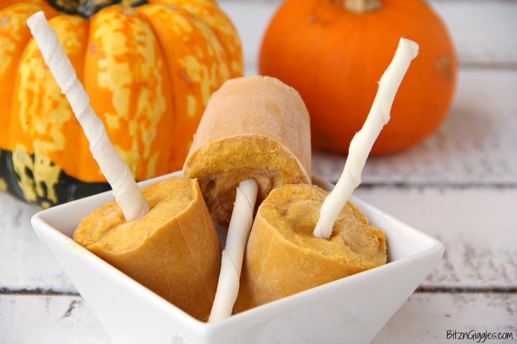 Pumpkin Pup Pops - These fun dog treats are made with only four ingredients! Your pup will love the peanut butter and pumpkin combination!