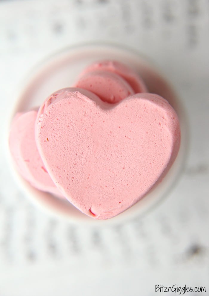 Valentine Divinity Candy - Sweet and soft cloud-like candy with a delicate and chewy center!