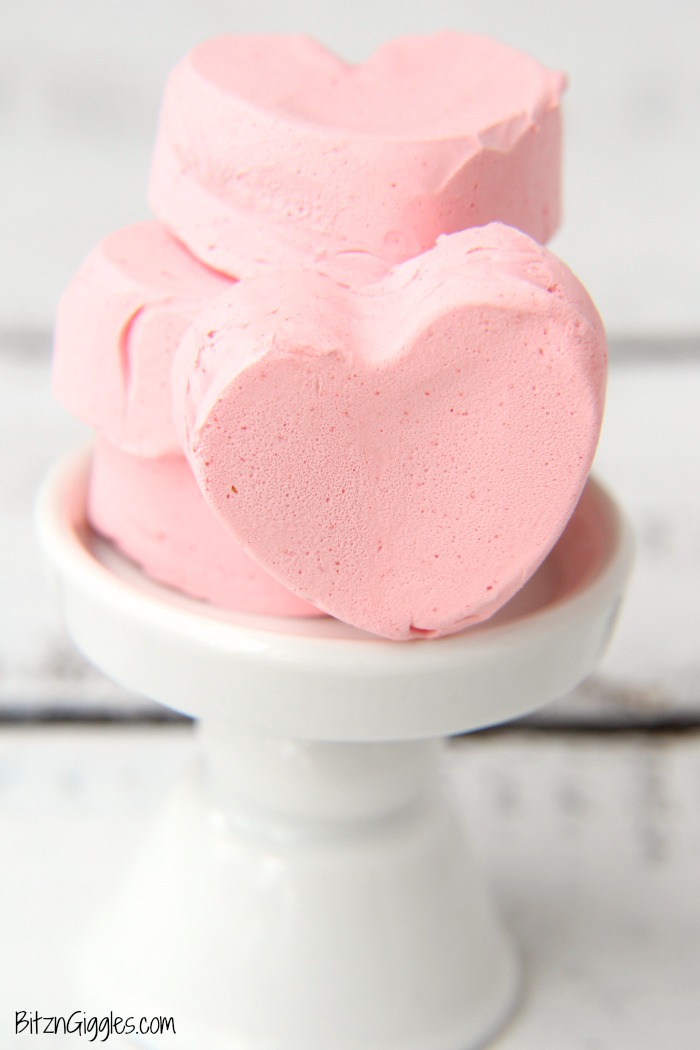 Valentine Divinity Candy - Sweet and soft cloud-like candy with a delicate and chewy center!