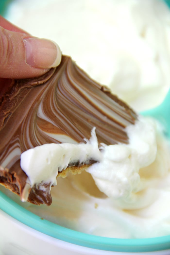 S'mores Dipping Squares - Chocolate and peanut butter graham squares with a marshmallow cream dip!