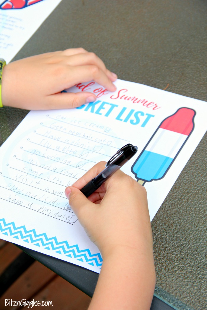 Printable Back to School Fun Checklist - Fun ideas for ending the summer with a bang and easing into the kids' back-to-school schedule. 