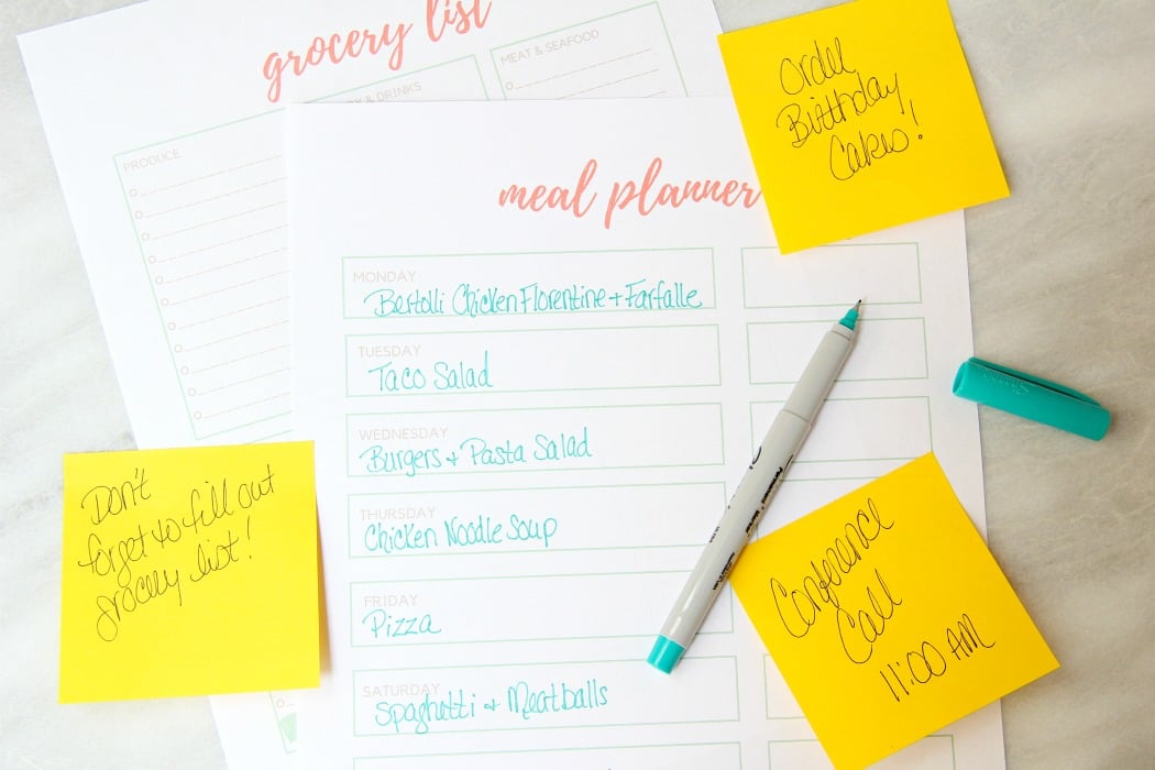 Printable Meal Planner & Grocery List - Free meal planner and grocery list printables to help stay organized and ready for the week ahead!