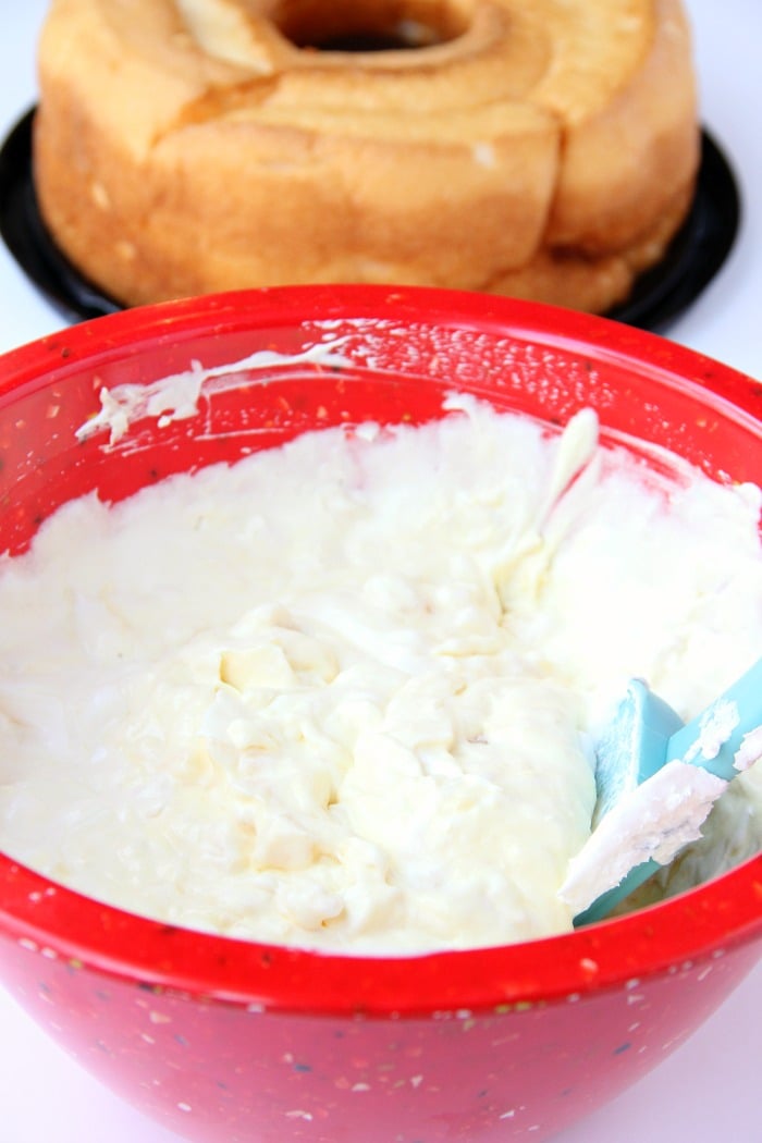 Angel Lush Cake - This 5-ingredient cake is so simple to make and it's perfect for dinner parties, baby showers or afternoon get-togethers with friends.