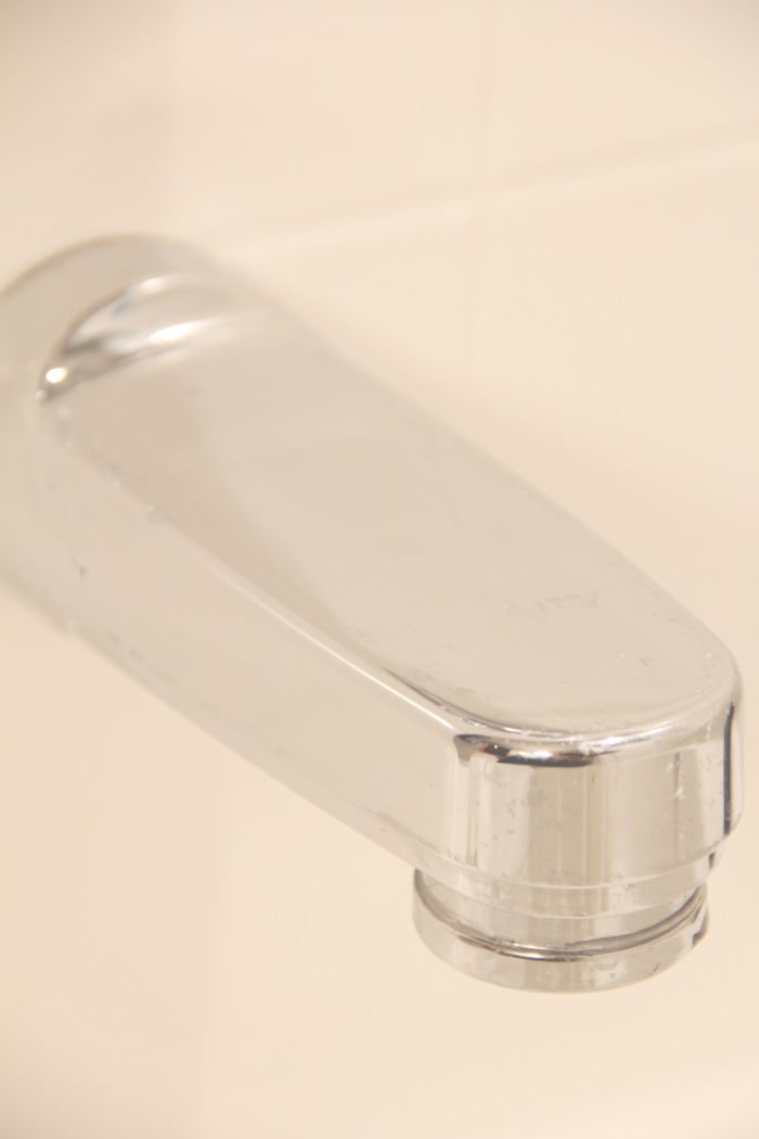 How to Remove Hard Water Stains on Faucets - When cleaning products aren't effective on removing your hard water stains, try this easy DIY solution!