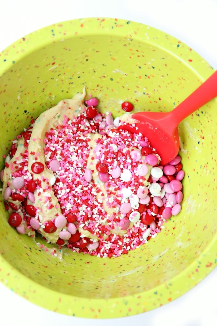 5-Ingredient Funfetti Cake Mix Cookies - Easy, moist, cake-like cookie decorated with M&Ms and sprinkles.