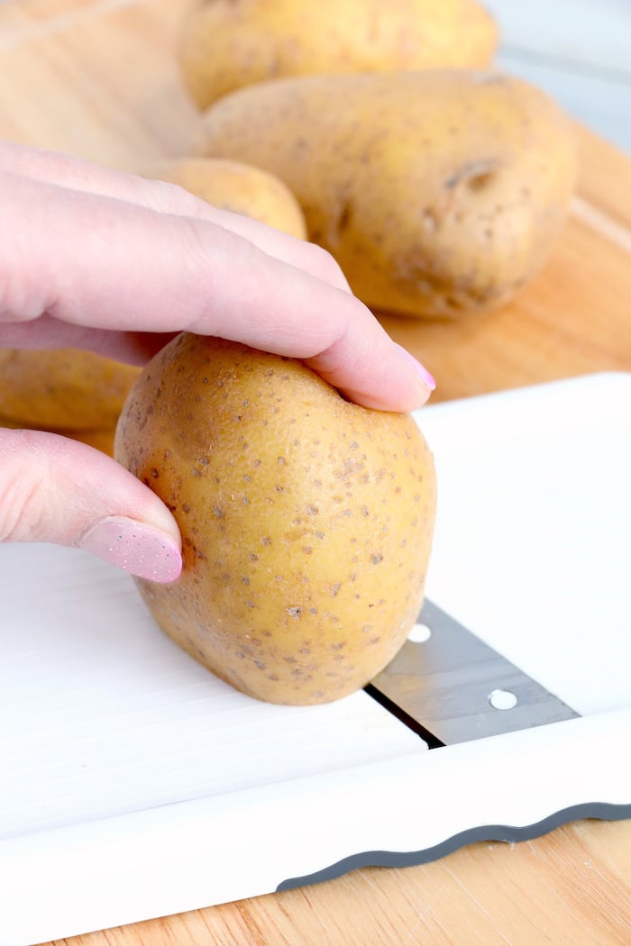 Air Fryer Potato Chips - Crispy, homemade potato chips made better for you in an air fryer!