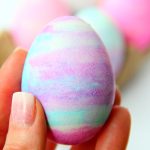 Cool Whip Easter Eggs - Cool Whip helps produce swirls of gorgeous color in this family-friendly DIY easter egg dyeing method!