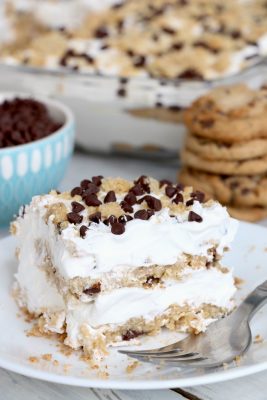 Chocolate Chip Cookie Lasagna - Bitz & Giggles