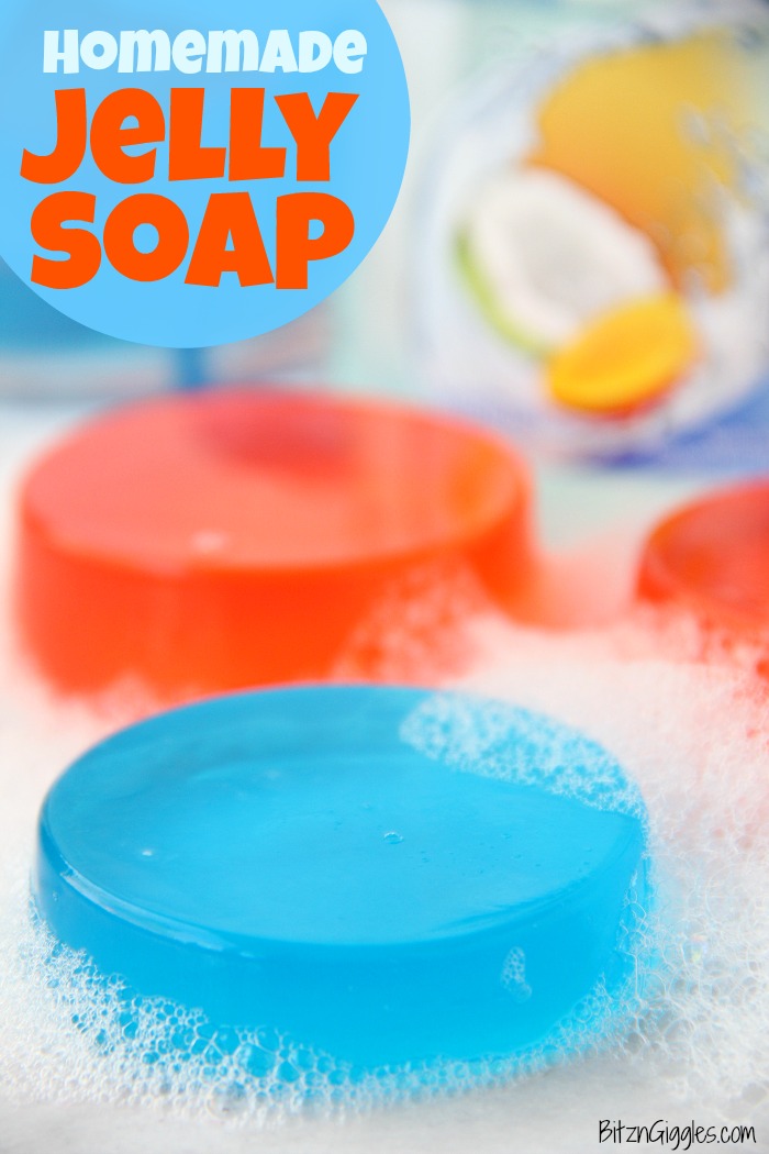 Homemade Jelly Soap Recipe - Similar to Lush jellies, these little soaps are squishy, jiggly and lots of fun for hand or body washing!