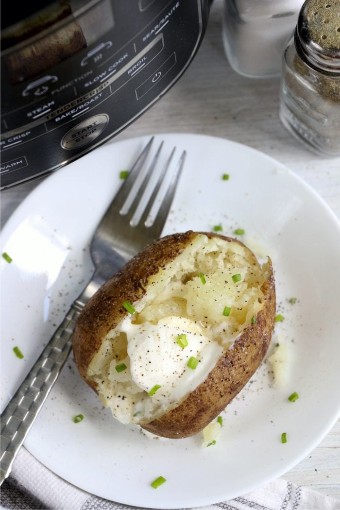 Ninja Foodi Baked Potatoes - Bitz & Giggles