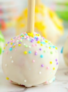 cake pops decorated for Easter