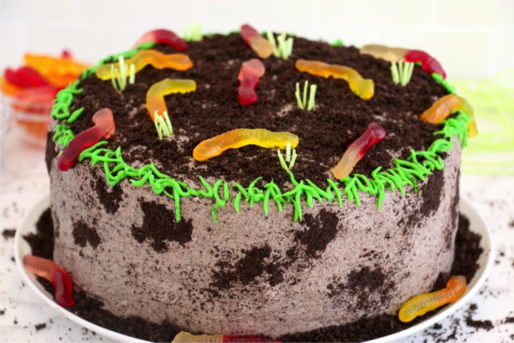 Oreo Dirt Cake - Bitz & Giggles