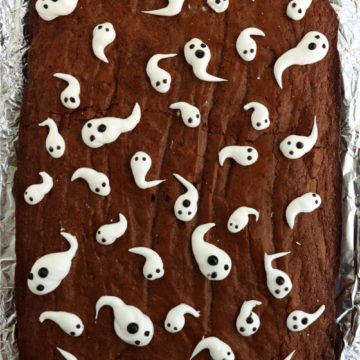 pan of brownies topped with marshmallow ghosts