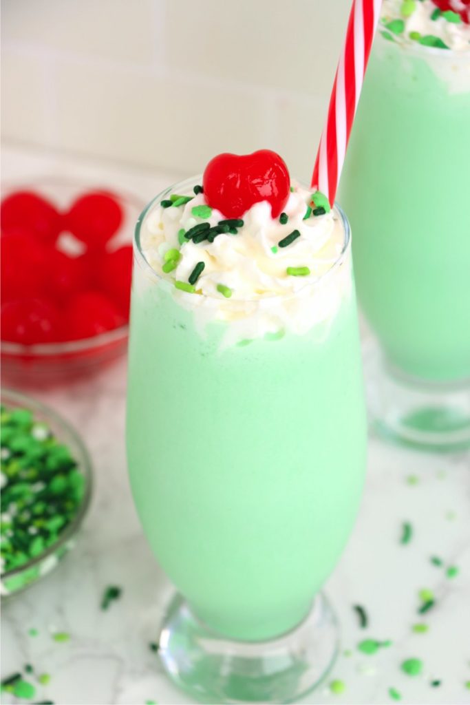 Homemade Shamrock Shake - Bitz & Giggles