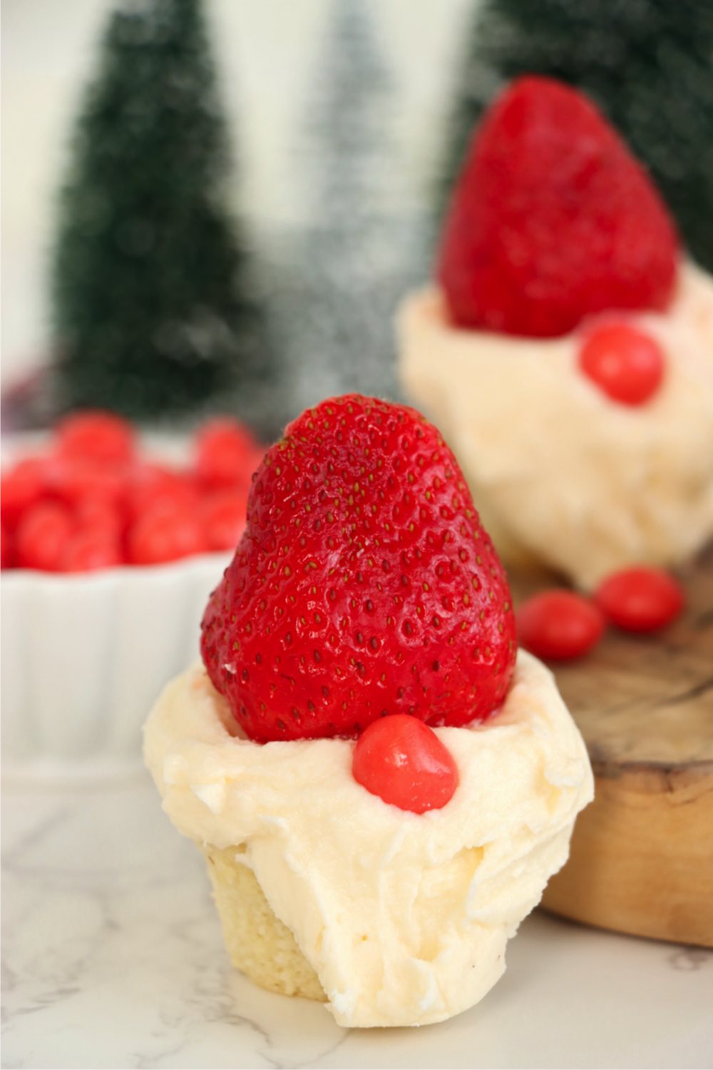 Mini cupcakes made into gnomes